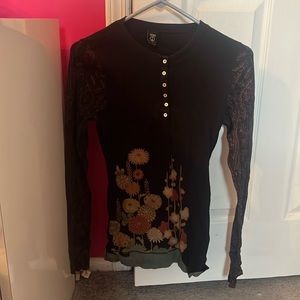 Lucky brand thermal black top with flowers